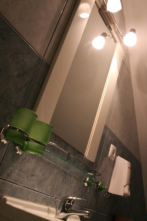 Hotel Pamira سيبيو الغرفة الصورة